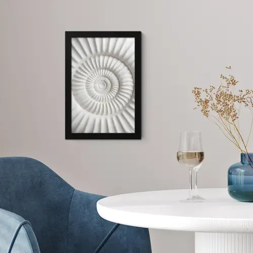 Schelp - Spiraal - Wit fotolijst zwart zonder passe partout klein -sfeer4