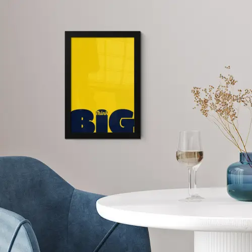 Geel - Think big - Grafisch fotolijst zwart zonder passe partout klein -sfeer4