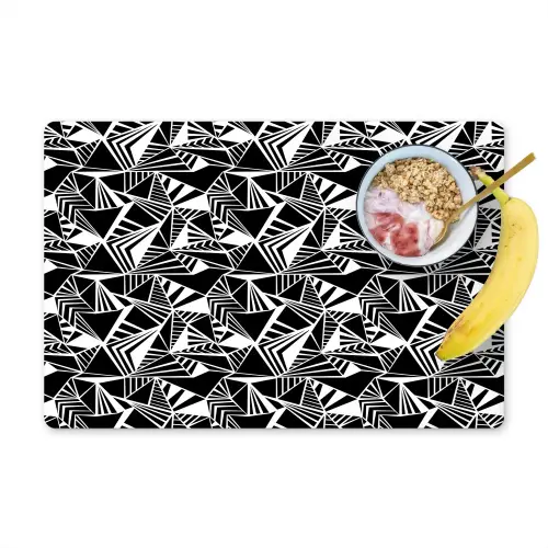 Driehoeken - Geometrisch - Zwart - Wit Placemat vinyl groot 368 -zzzproduct_Kitchenyeah-website