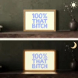 100% that bitch - Blauw - Wit Light Box met kabel (Tafellamp) klein -sfeer3