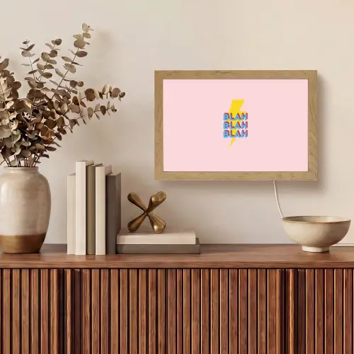 Blah - Bliksem - Roze Light Box met kabel (Tafellamp) klein -sfeer2