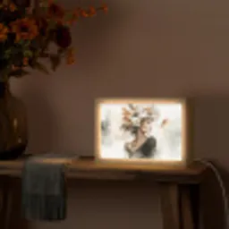 Bloesem - Portret - Gezicht Light Box met kabel (Tafellamp) klein -sfeer4