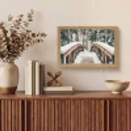 Brug - Winterlandschap - Bos - Natuur - Sneeuw Light Box met kabel (Tafellamp) klein -sfeer2