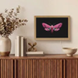 Vlinder - Roze - Nachtvlinder Light Box met kabel (Tafellamp) klein -sfeer2