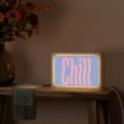 Chill - Roze - Blauw - Golvend Light Box met kabel (Tafellamp) klein -sfeer4