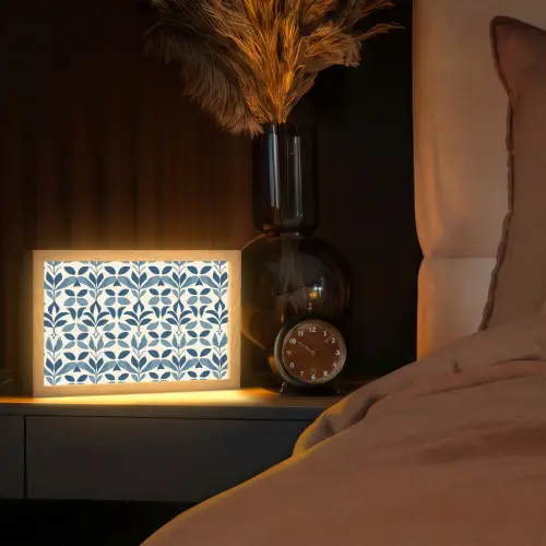 Flora - Modern - Blauw Light Box met kabel (Tafellamp) klein 924 -sfeer1