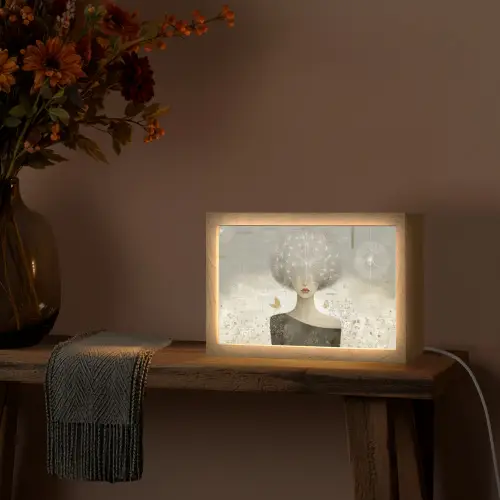 Pluis - Vrouw - Beige Light Box met kabel (Tafellamp) klein -sfeer4