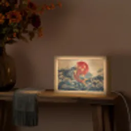 Koi - Zee - Golven - Zon Light Box met kabel (Tafellamp) klein -sfeer4