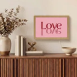 Love - Roze - Spiegeling Light Box met kabel (Tafellamp) klein -sfeer2
