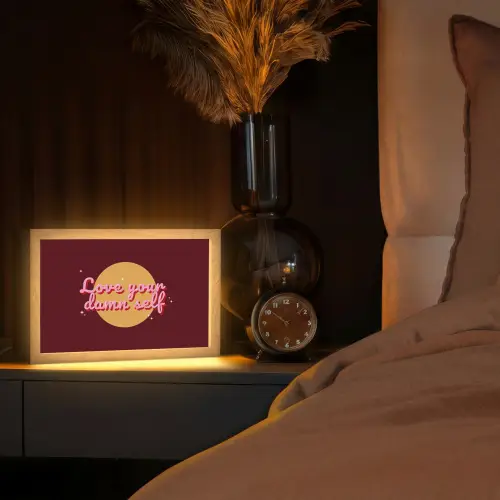 love your damn self - Cirkel - Glitter - Rood Light Box met kabel (Tafellamp) klein -sfeer1