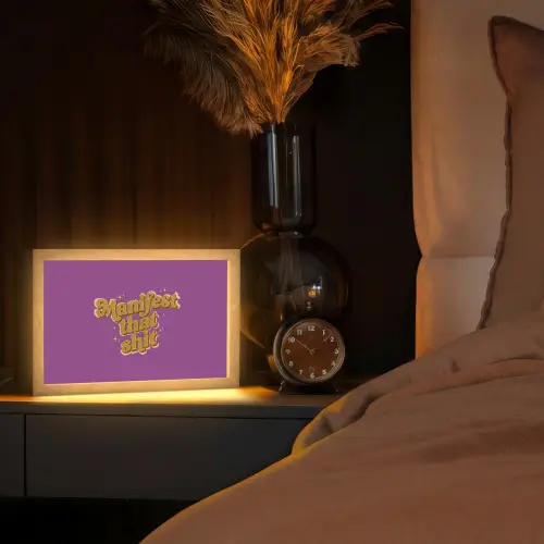 Manifest that shit - Paars - Glitter Light Box met kabel (Tafellamp) klein -sfeer1