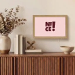 Nice - Uitroepteken - Roze Light Box met kabel (Tafellamp) klein -sfeer2
