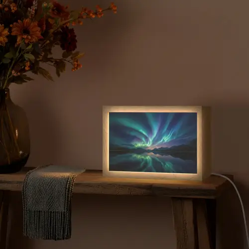 Noorderlicht - Kleurrijk - Bergmeer Light Box met kabel (Tafellamp) klein -sfeer4