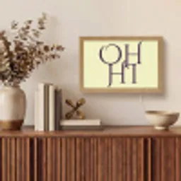 Oh hi - Geel - Monogram Light Box met kabel (Tafellamp) klein -sfeer2