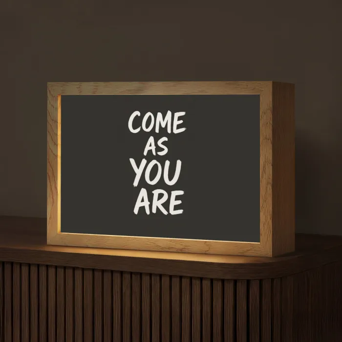 Quote - Zwart - Simpel Light Box met kabel (Tafellamp) klein -z3d_website
