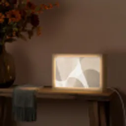 Vloeiende vlakken - Harmonieus - Golvend Light Box met kabel (Tafellamp) klein -sfeer4
