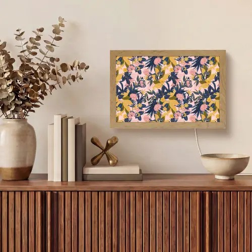 Zomer - Vlinder - Roze - Geel Light Box met kabel (Tafellamp) klein 924 -sfeer2