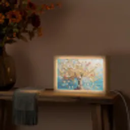Boom - Blauw - Goud - Abstract - Modern Light Box met kabel (Tafellamp) klein -sfeer4