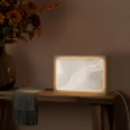 Golvende lijnen - Vloeiend - Zandkleurig Light Box met kabel (Tafellamp) klein -sfeer4