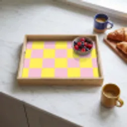 Schaakbord patroon - Geel - Roze - Blokjes Dienblad Rechthoek middel -sfeer2