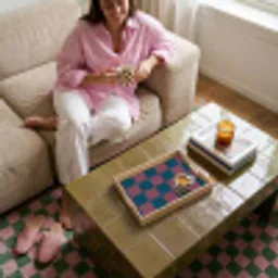 Schaakbord print - Blauw - Rood - Blokjes Dienblad Rechthoek middel -sfeer3