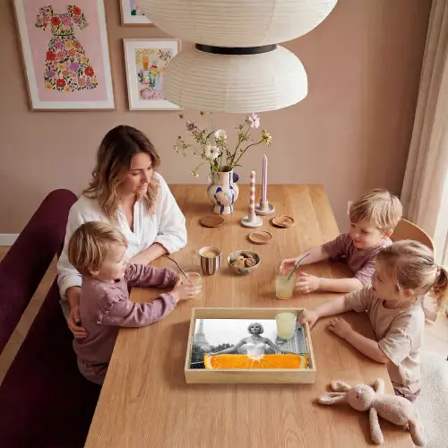 Sinaasappel - Eiffeltoren - Vrouw Dienblad Rechthoek middel -sfeer4
