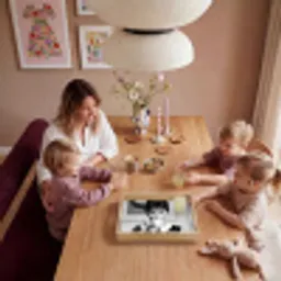 Portret - Thee - Vrouw Dienblad Rechthoek middel -sfeer4
