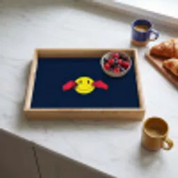 Smiley - Geel - Handen - Minimalistisch Dienblad Rechthoek middel -sfeer2