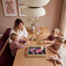 Wereldkaart - Roze - Marmer Dienblad Rechthoek middel -sfeer4