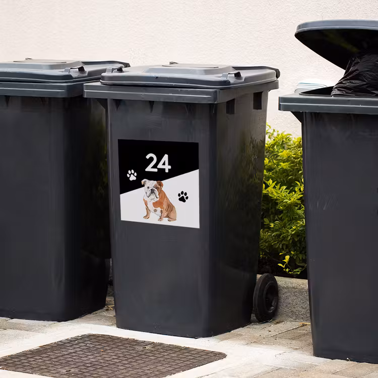Square house number sticker for containers — 4