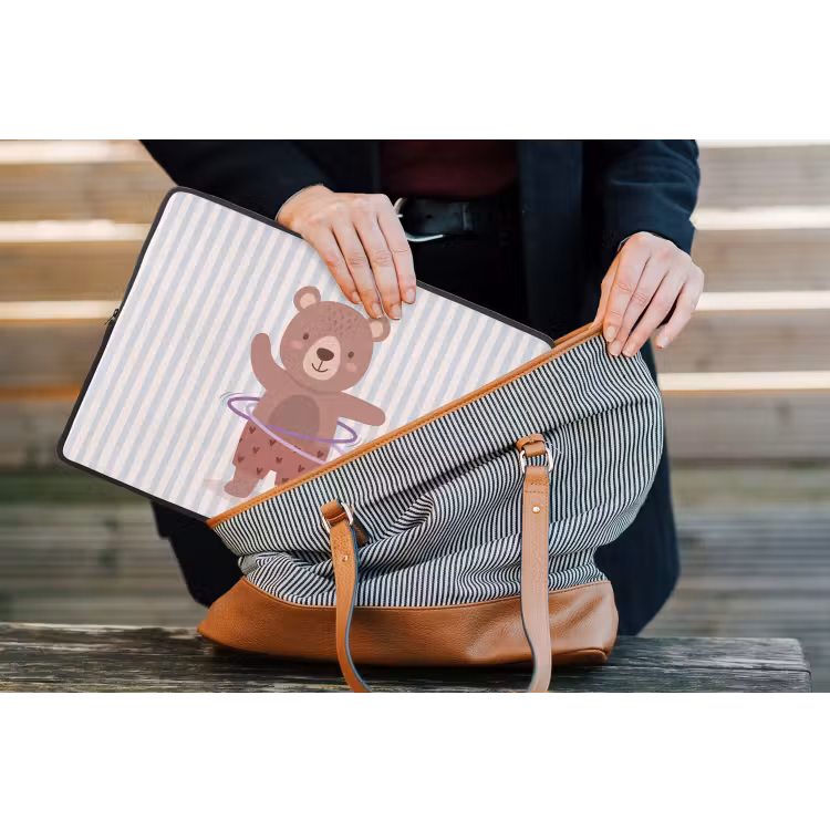 Laptop Sleeve - Bear - Hoop - Children's Room - Illustration - Brown — 4