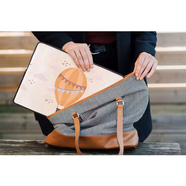 Laptop Sleeve - Hot Air Balloon - Garlands - Adventure - Illustration - Orange — 4