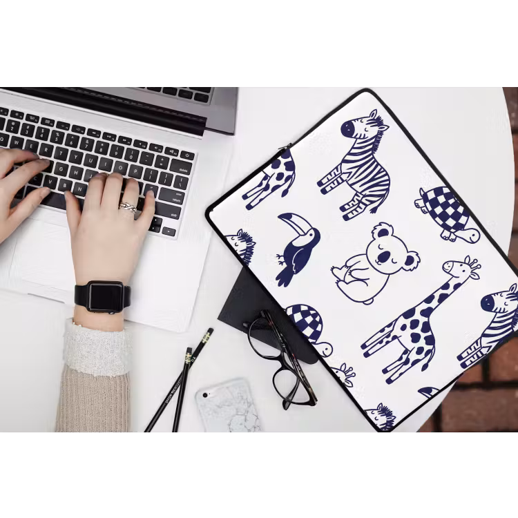 Laptop Sleeve - Animals - Pattern - Kids' Room - Graphic - White and Blue — 3