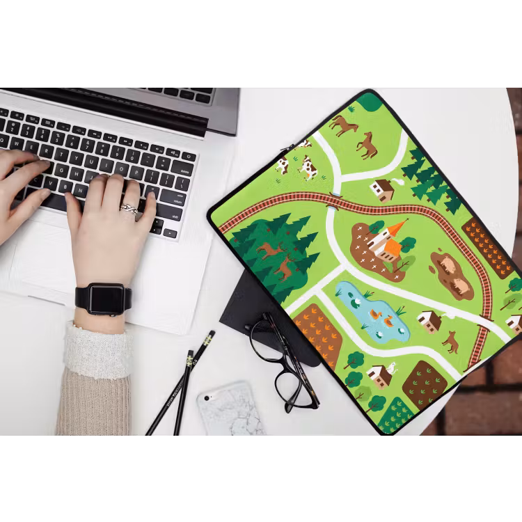 Laptop Sleeve - Countryside - Animals - Illustration — 3
