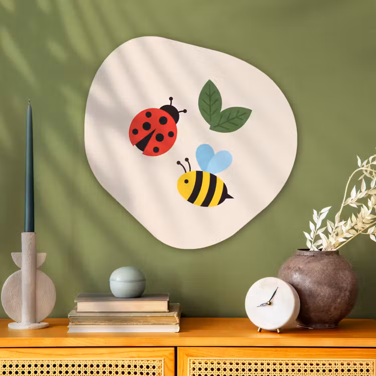 Organic - Glass - Insect - Leaf - Nature - Playful - Illustration — 2